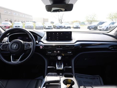 Used 2024 Acura MDX SH-AWD image 13