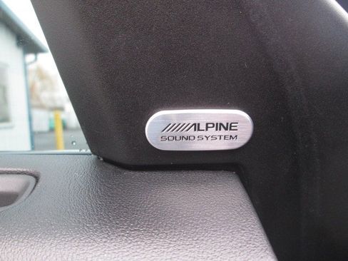 Used 2019 Dodge Charger SXT w/ Plus Group image 24