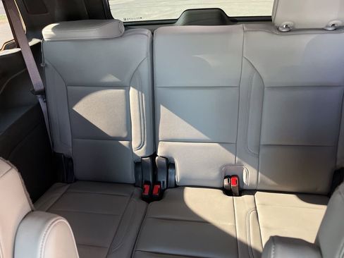 Used 2021 GMC Yukon SLT w/ SLT Luxury Plus Package image 15