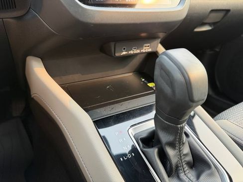 Used 2025 Subaru Forester Premium AWD/4WD image 20