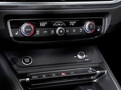 Used 2024 Audi Q3 2.0T Premium w/ Convenience Package image 17