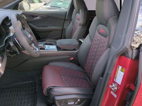 Certified 2025 Audi RS Q8 performance image 8