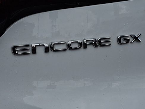 Used 2024 Buick Encore GX Preferred FWD image 29