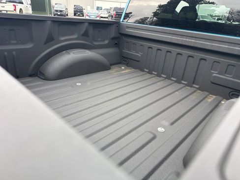 Used 2020 Ford F150 XLT image 45