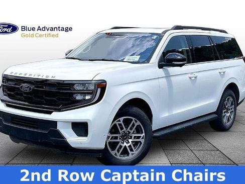 Certified 2025 Ford Expedition Active AWD/4WD image 1