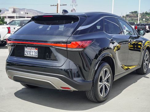 Used 2025 Lexus RX 350 Premium w/ Accessory Package (Z1) FWD image 7