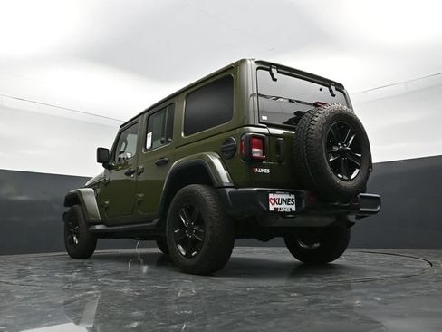 Used 2023 Jeep Wrangler Unlimited Sahara AWD/4WD image 51