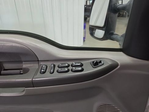 Used 2002 Ford F250 XLT AWD/4WD image 13