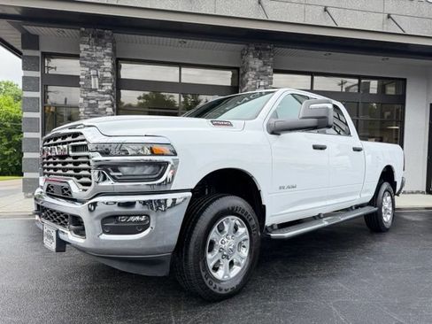Used 2026 RAM 2500 Big Horn AWD/4WD image 10