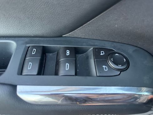 Used 2026 Chevrolet Traverse LT AWD/4WD image 18