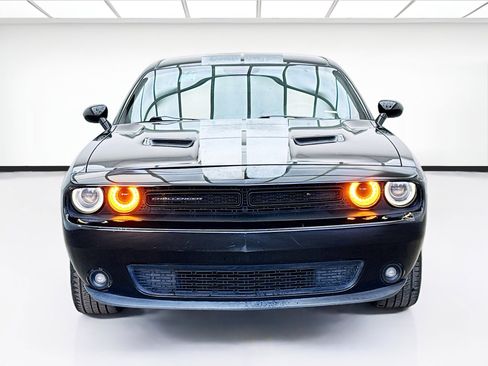 Used 2016 Dodge Challenger SXT w/ Blacktop Package image 2