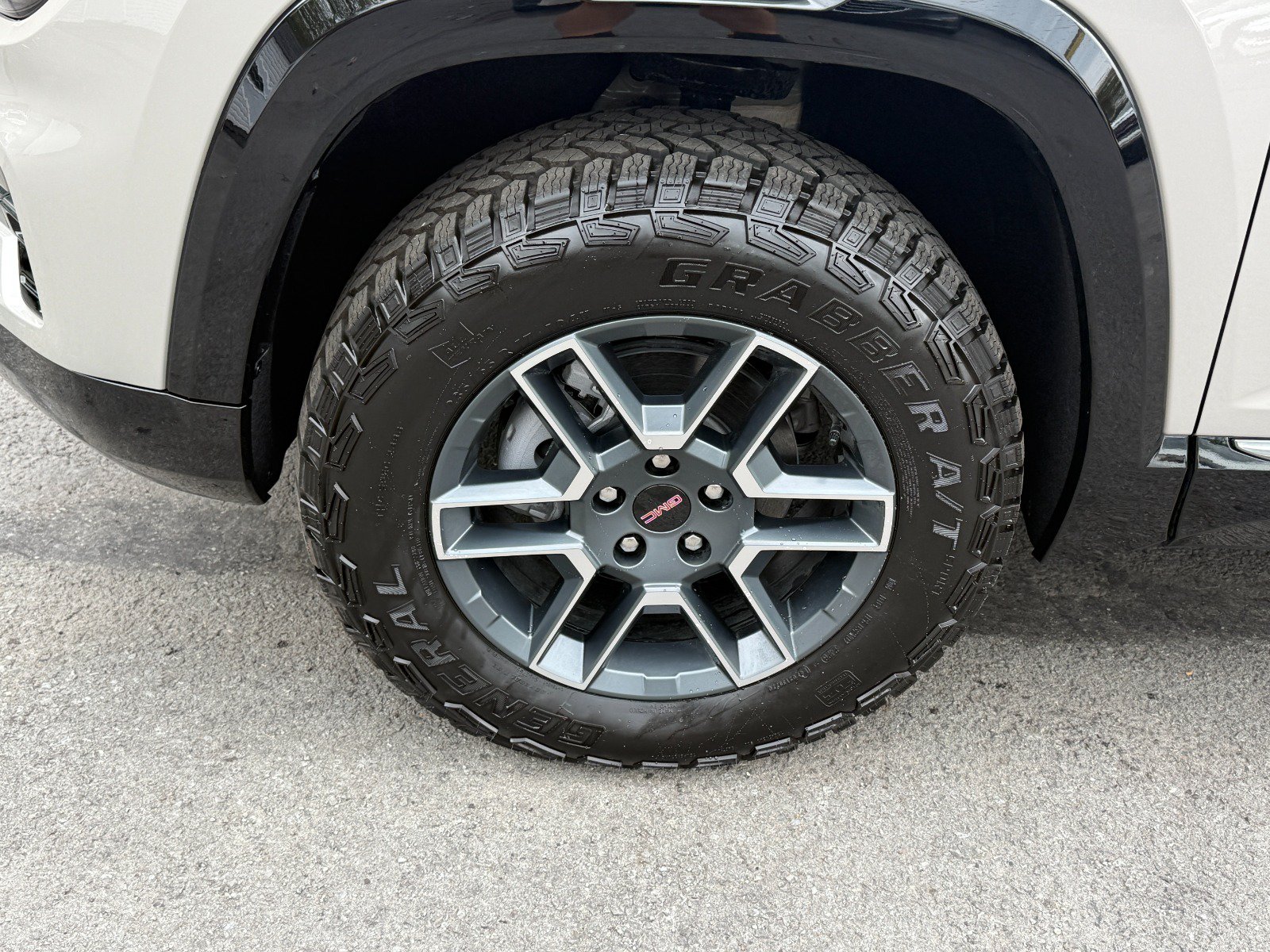 New 2027 GMC Terrain AT4 AWD/4WD image 9