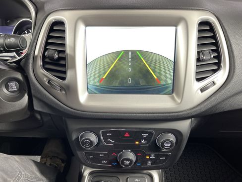 Used 2019 Jeep Compass Latitude w/ Popular Equipment Group image 23