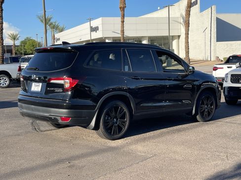 Used 2022 Honda Pilot Black Edition image 5