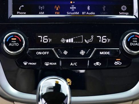 Used 2023 Nissan Murano SL image 24