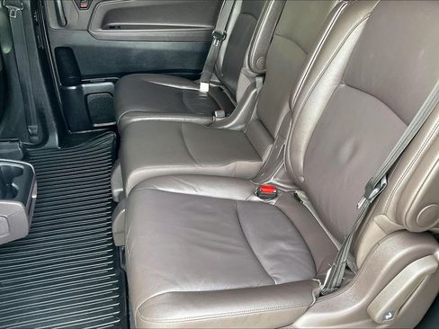 Used 2018 Honda Odyssey EX-L image 17