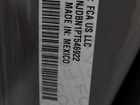 Used 2023 Jeep Compass Altitude image 43