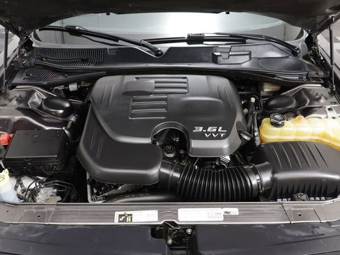 Used 2015 Dodge Challenger SXT Plus w/ Technology Group image 24