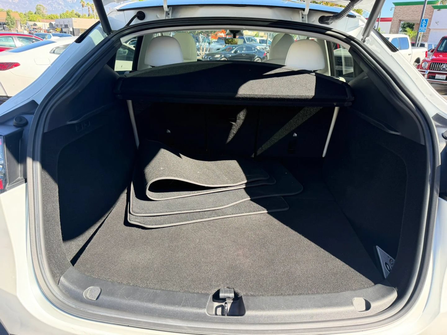 Used 2023 Tesla Model Y AWD image 20