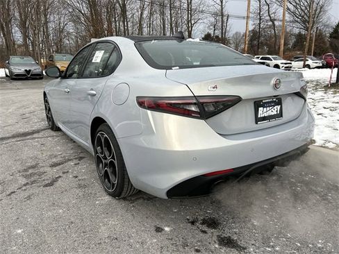 New 2025 Alfa Romeo Giulia w/ Driving Assist Package image 6