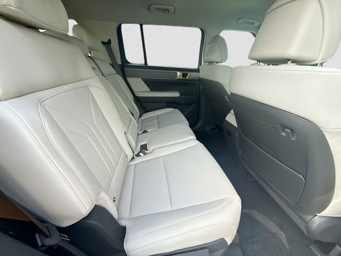 New 2026 Hyundai Santa Fe SEL FWD image 19