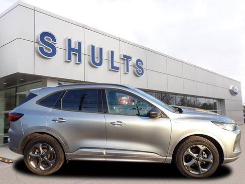 Certified 2024 Ford Escape ST-Line w/ Tech Pack #1 AWD/4WD image 4