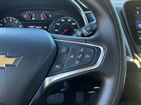 Used 2024 Chevrolet Malibu LT image 12