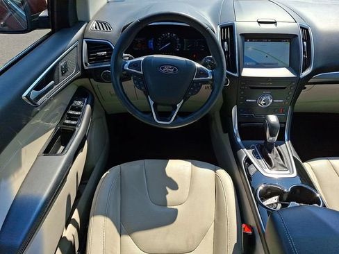 Used 2017 Ford Edge Titanium w/ Equipment Group 301A AWD/4WD image 12