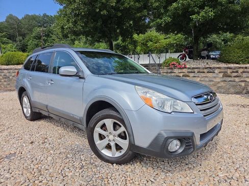 Used 2014 Subaru Outback 2.5i Premium AWD/4WD image 26