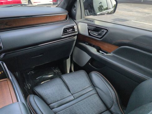 Used 2023 Lincoln Navigator L Black Label AWD/4WD image 18