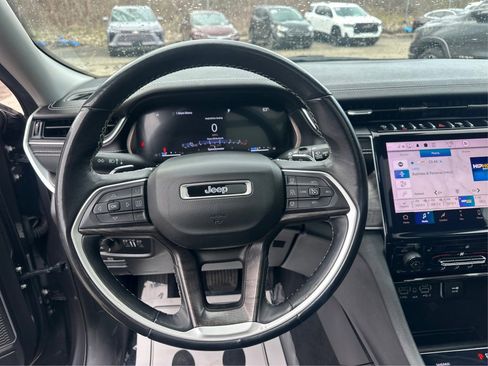 Used 2022 Jeep Grand Cherokee L Limited image 27