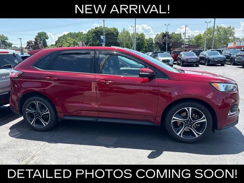 Used 2019 Ford Edge ST w/ Convenience Package AWD/4WD image 5