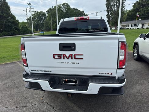 Used 2021 GMC Canyon AT4 w/ Driver Alert Package AWD/4WD image 5