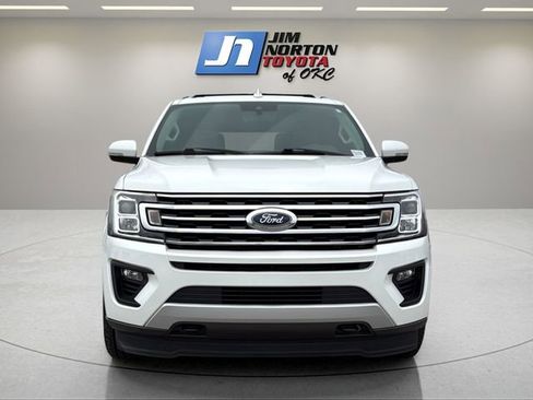Used 2020 Ford Expedition XLT w/ Equipment Group 202A AWD/4WD image 2