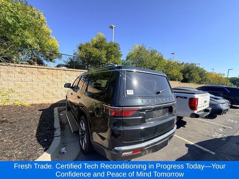 Used 2022 Jeep Wagoneer Series III w/ Premium Group I RWD image 4