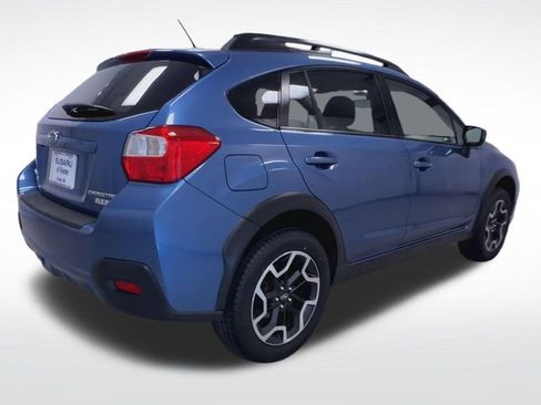 Used 2017 Subaru Crosstrek 2.0i Premium AWD/4WD image 8