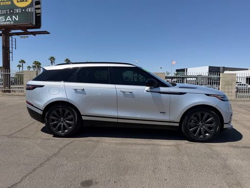 Used 2018 Land Rover Range Rover Velar R-Dynamic SE AWD/4WD image 7