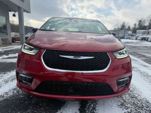 New 2026 Chrysler Pacifica Select FWD image 5