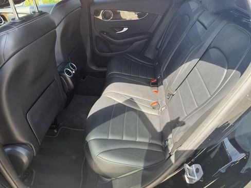 Used 2022 Mercedes-Benz GLC 300 image 23