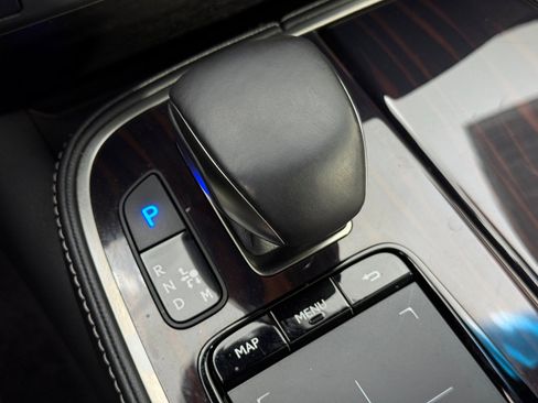 Used 2018 Lexus LS 500 AWD image 32