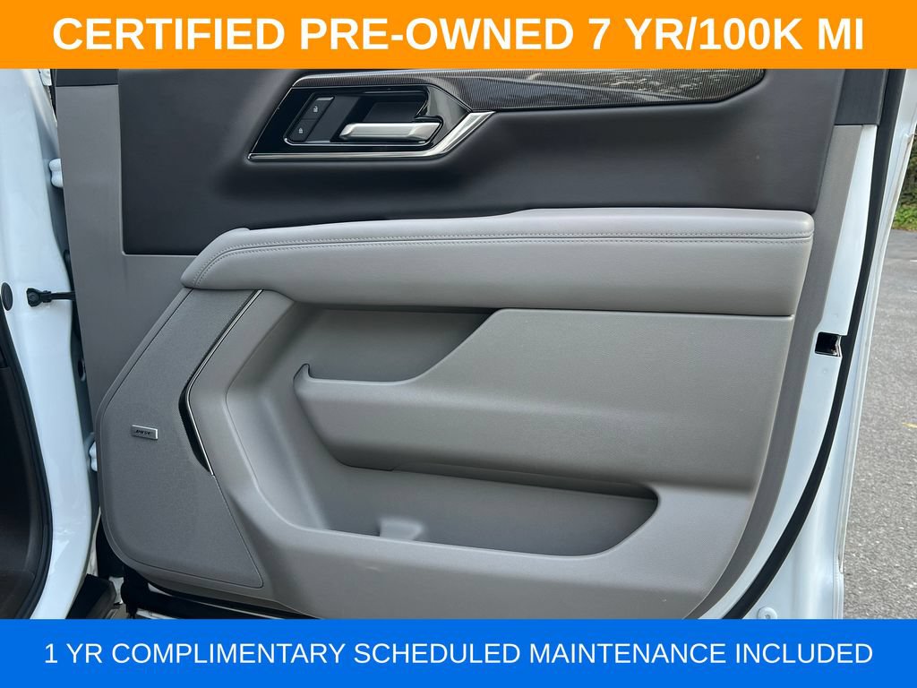 Used 2025 GMC Yukon XL Elevation AWD/4WD image 12