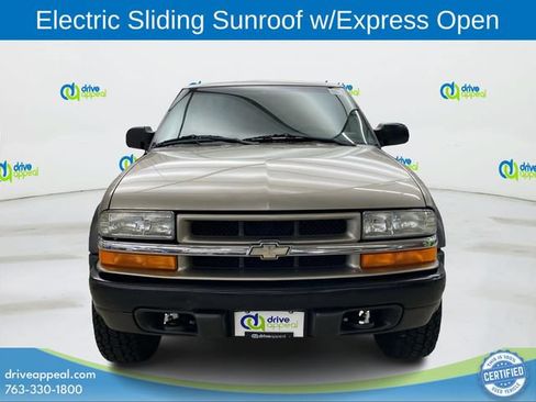Used 2001 Chevrolet Blazer LS w/ Preferred Equipment Group AWD/4WD image 2