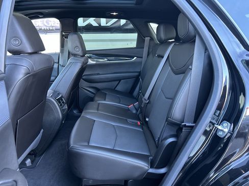 Certified 2024 Cadillac XT5 Premium Luxury w/ Technology Package AWD/4WD image 6