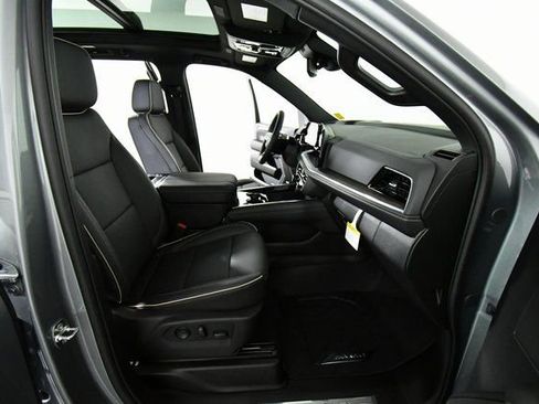 New 2026 Chevrolet Suburban Premier w/ Sun And Tow Package image 23