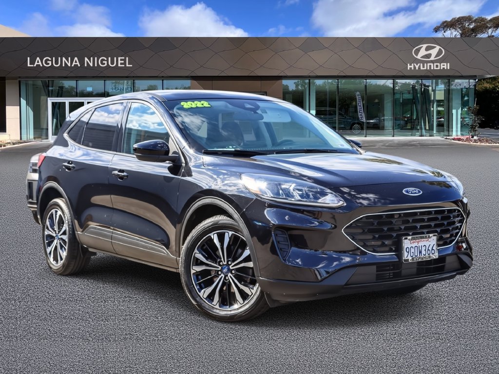 Used 2022 Ford Escape SE w/ SE Sport Appearance Package AWD/4WD image 1