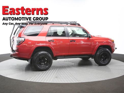 Used 2021 Toyota 4Runner Venture w/ Moonroof Package AWD/4WD image 44