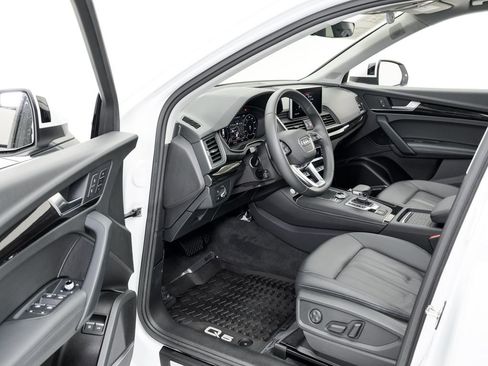 Used 2020 Audi Q5 e Premium Plus w/ Premium Plus Package image 7