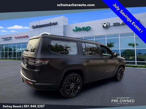 Used 2023 Jeep Grand Wagoneer Series II AWD/4WD image 7
