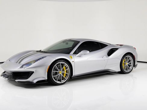 Used 2020 Ferrari 488 Pista Coupe image 7