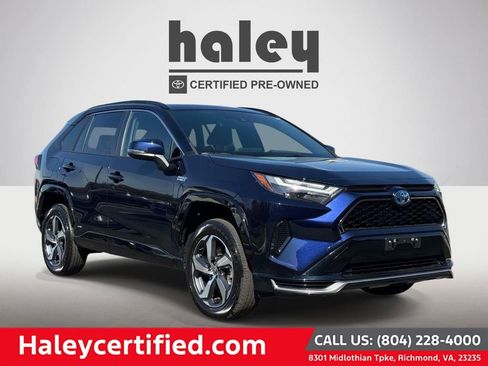 Used 2024 Toyota RAV4 SE w/ Weather & Moonroof Package AWD/4WD image 1